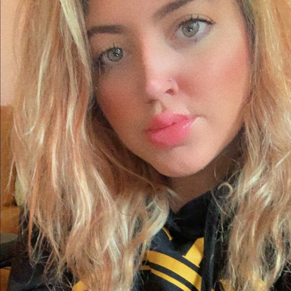 Meet your Posher, Sharlynn